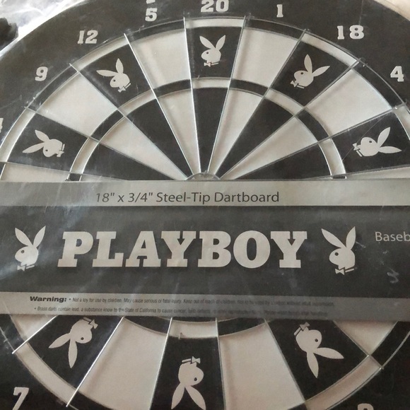PLAYBOY DART 🎯 BOARD - Picture 2 of 3